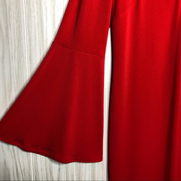 K+ Glam Red Bell Sleeve Bodycon Form Fitting Dress - Picture 2 of 4